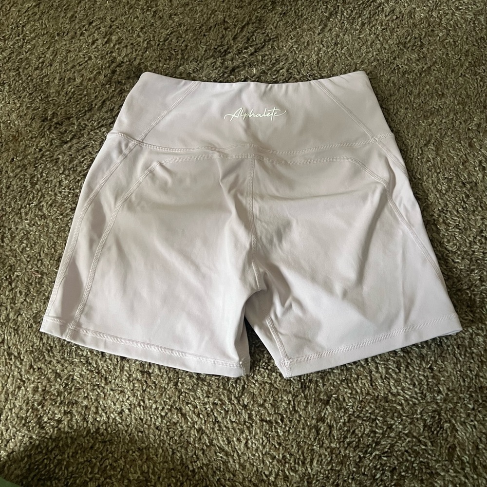 ALPHALETE